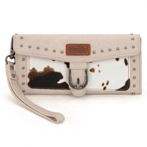 Wrangler Cowboy Contemporary Cream and Brown RFID Blocking Clutch Wristlet NWT
